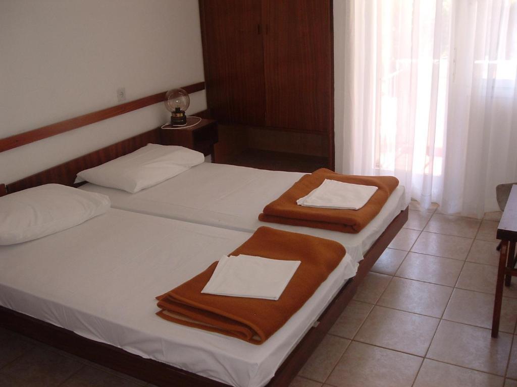 Depadansa Marina & Primorka Hotel Omisalj Room photo