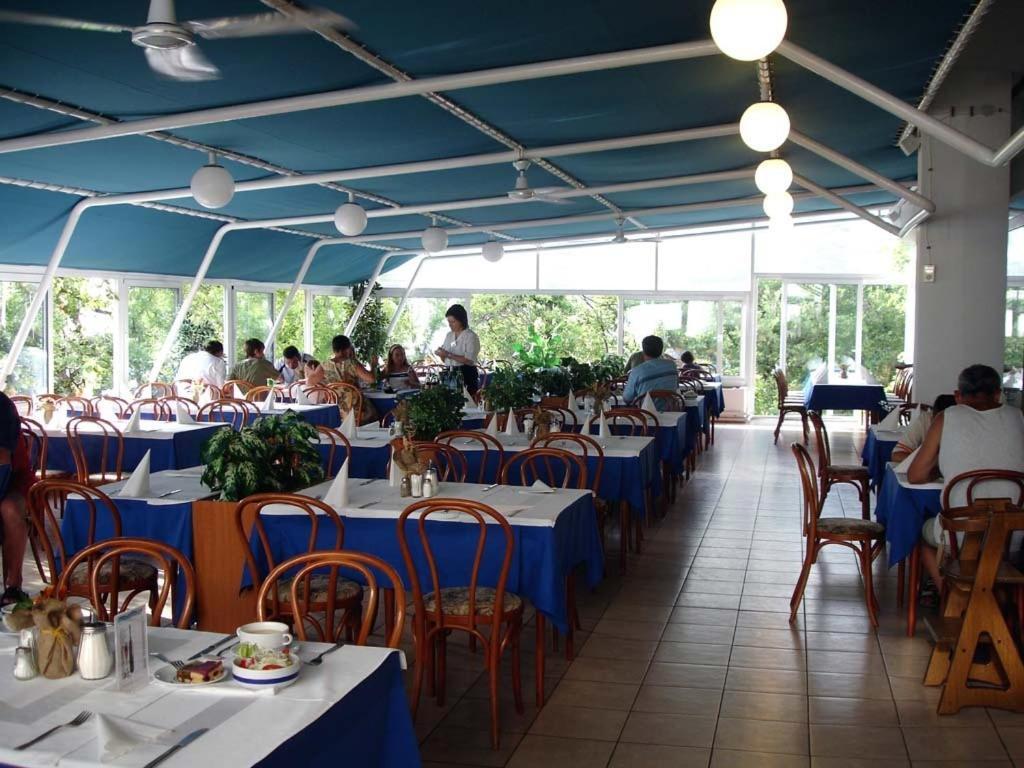 Depadansa Marina & Primorka Hotel Omisalj Exterior photo